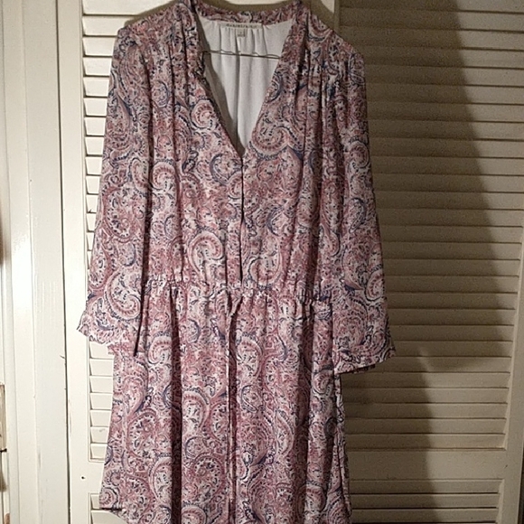 Daniel Rainn Dresses & Skirts - Daniel Rainn Paisley cream blue 3/4 sleeve Tunic Dress size M